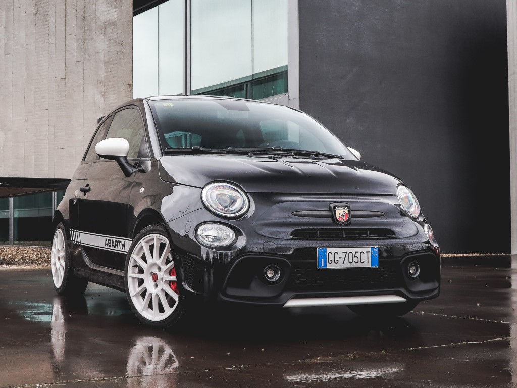 Abarth 695 Esseesse Colectors Edition (Manual)